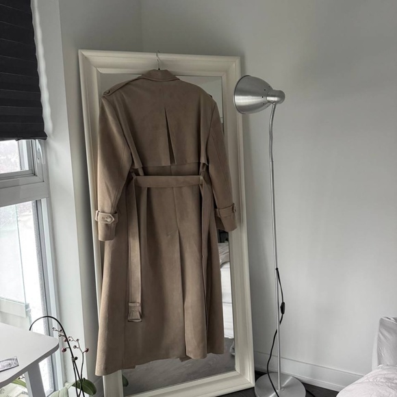 Suede trench coat - Picture 5 of 6